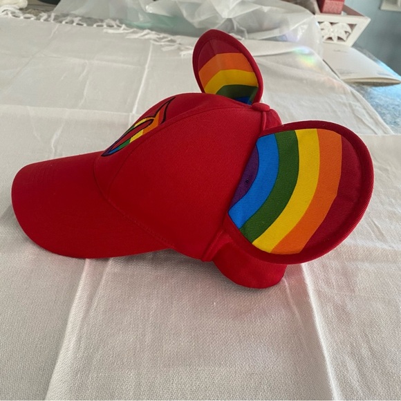 NWOT Disney Parks rainbow baseball hat with adjustable sizing - Picture 11 of 14